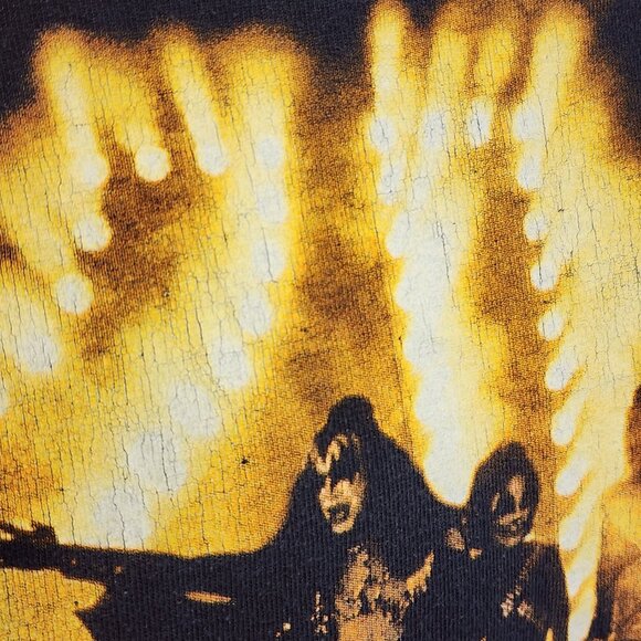 True Vintage 90s Kiss XL Hottest Band in the World Limited Edition T-Shirt READ - Picture 6 of 13